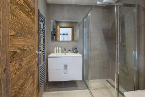 Chalet La Godille More Mountain Central Morzine