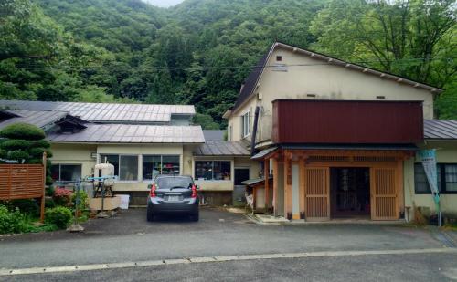 Το κτήριο όπου στεγάζεται  το ryokan
