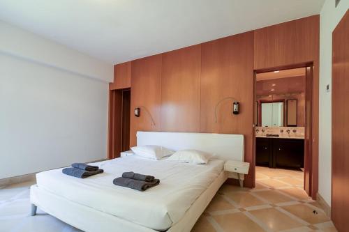 La Villa Riviera
