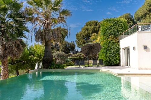 La Villa Riviera