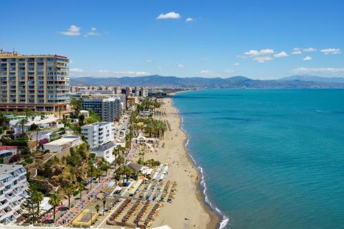 Premium Beachfront Stay in La Carihuela 2