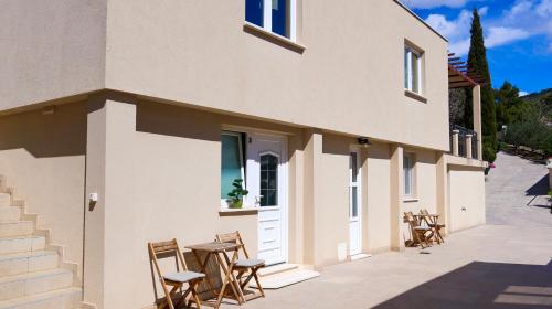 Madonna Guesthouse II