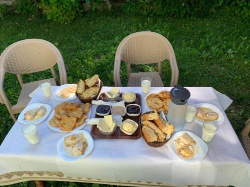 Pagkain sa o malapit sa guest house