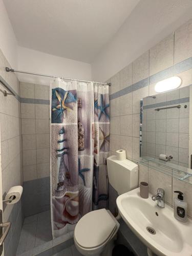 Anna Summer Rooms