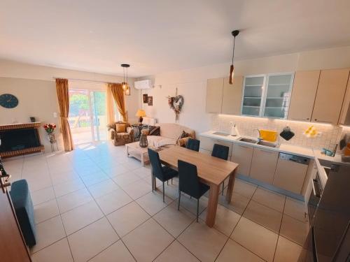 The Bright Villa