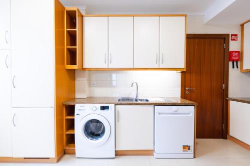Deluxe Marina Apartment