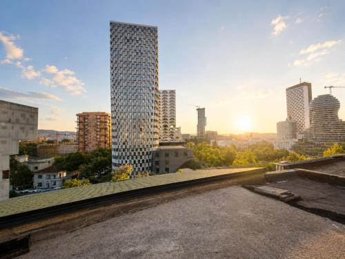 Tona Apartment 01