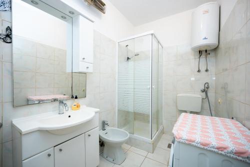 Apartments with parking space Biograd na Moru, Biograd - 22475