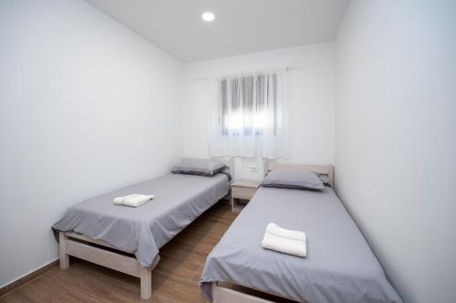 Apartments with parking space Zadar - 25505