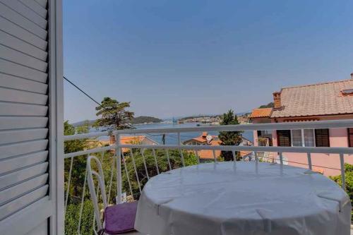Apartments near Beach in Mali Losinj 15032