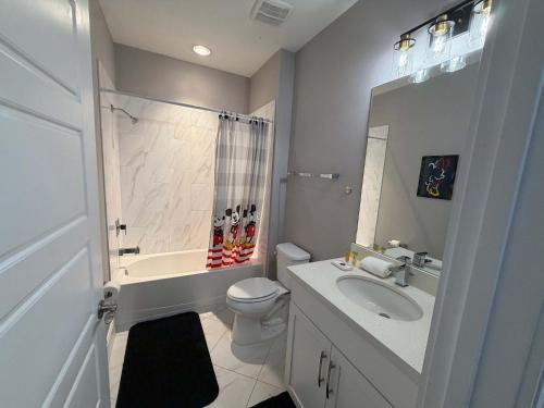 5BR Getaway with Pool Arcade Games and Resort Access photo 72