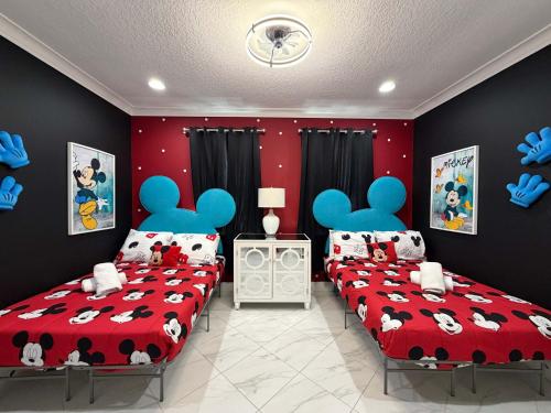 5BR Getaway with Pool Arcade Games and Resort Access photo 95