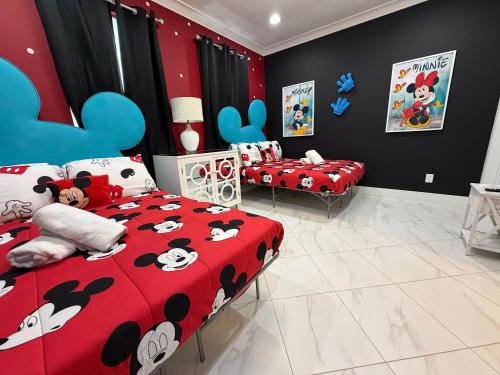 5BR Getaway with Pool Arcade Games and Resort Access photo 97