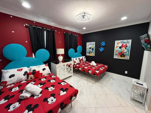 5BR Getaway with Pool Arcade Games and Resort Access photo 100