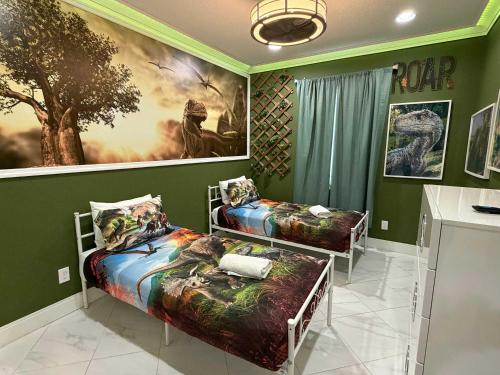 5BR Getaway with Pool Arcade Games and Resort Access photo 103