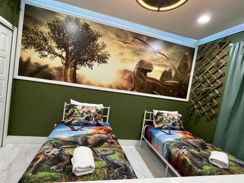 5BR Getaway with Pool Arcade Games and Resort Access photo 104