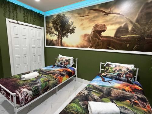 5BR Getaway with Pool Arcade Games and Resort Access photo 105