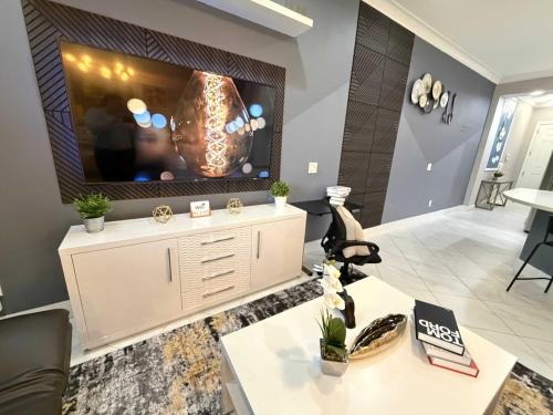 5BR Getaway with Pool Arcade Games and Resort Access photo 115