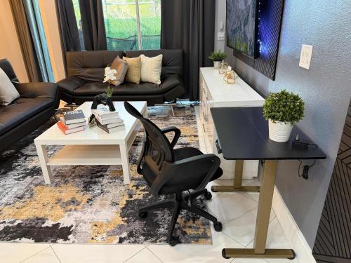 5BR Getaway with Pool Arcade Games and Resort Access photo 13