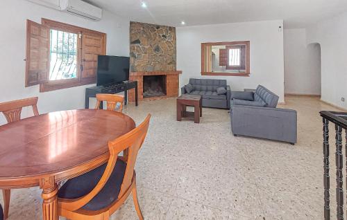 Gorgeous Home In Alicante