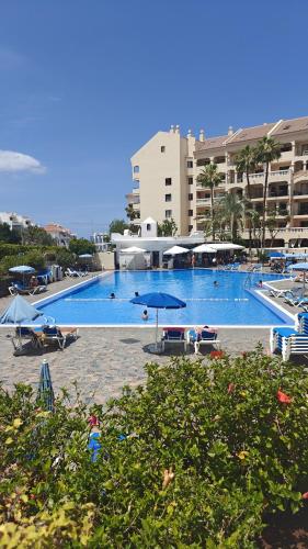 Apartment with pool view - Castle Harbour Los Cristianos