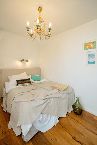 Love Affair Apartment