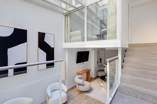 Parisian Duplex 1BR 6P - in the heart of the Marais