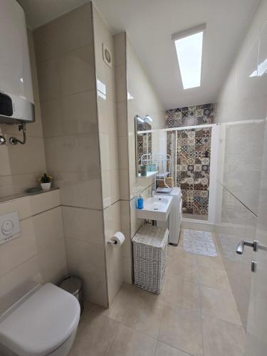 Dube Apartment, beach 100m