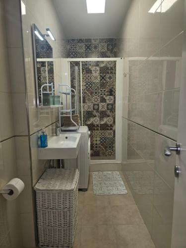 Dube Apartment, beach 100m