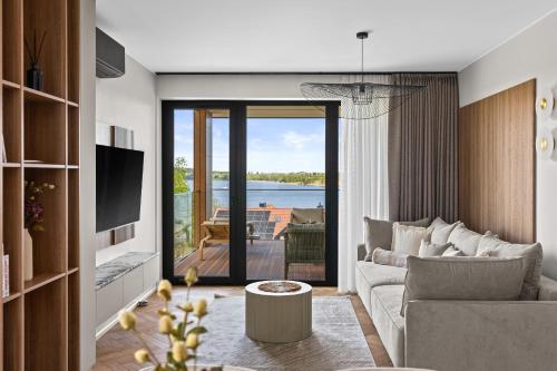 Lake Rental Premium Apartments