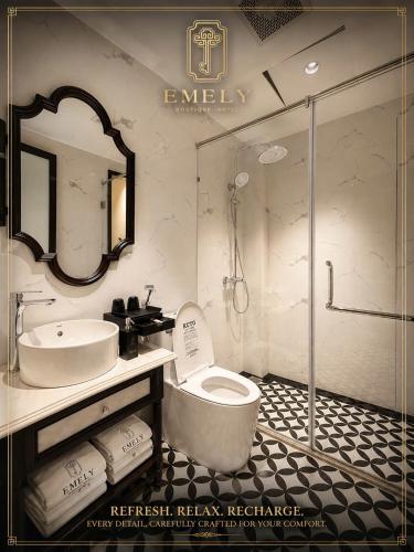 Bany a Emely Hotel