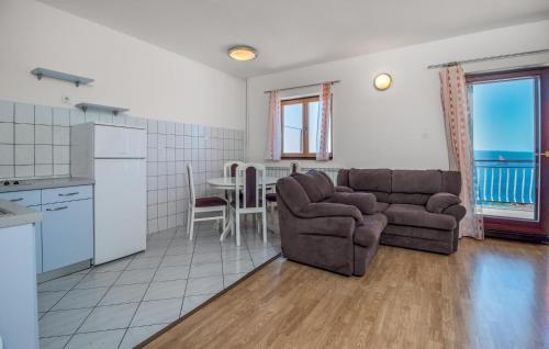 1 Bedroom Gorgeous Apartment In Crikvenica