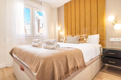 Modern and bright 3 BR apartment with balcony REMS