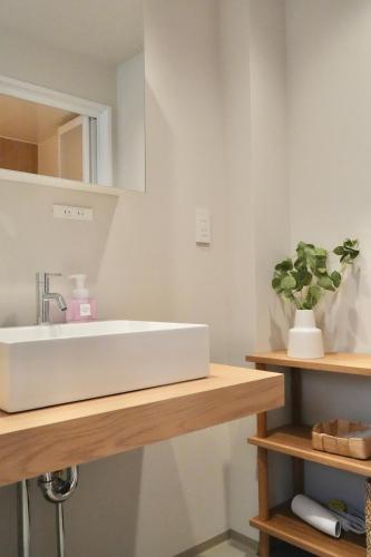 ISSHUKU NOMA御徒町II 301- Triple Room
