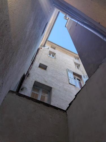 Lou Pitchoun - Studio avec courette, calme & plein centre d'Aix