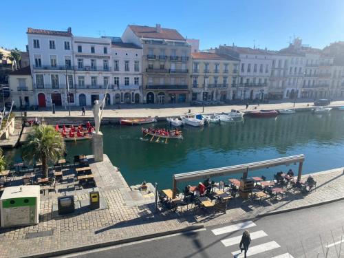 Vue Canal, 3 Suites & Double Salon