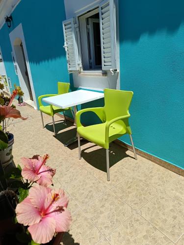 Estudio Dominicana in Albufeira Gale with portable AC,wifi and parking place