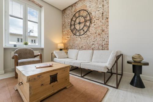 Dworcowa 100 SM Apartments for 8 Guests Near the Railway Station