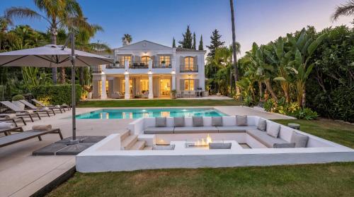 VACATION MARBELLA I Villa White Orchid, Palatial Villa, Private Heated Pool, Prime Golf Valley Location, Minutes from Puerto Banus, Luxury Interiors, Outdoor Fire Pit Lounge