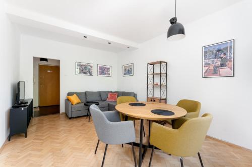 Grzegórzki Harmony Apartment by BookingHost