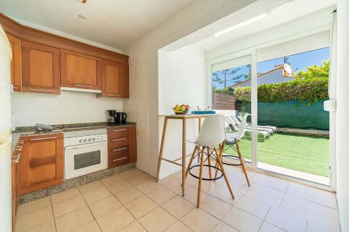 Beach Villa Ribot II by Sealand Villas