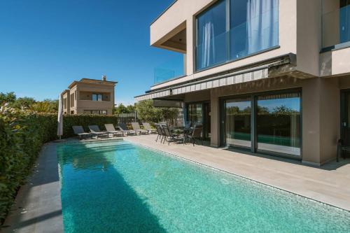 Villa Rose