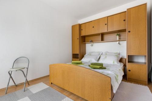 Apartmani Lacic Est