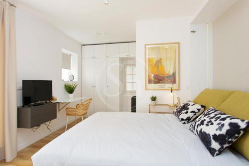 Cozy apartment with terrace & views Sagrada Familia