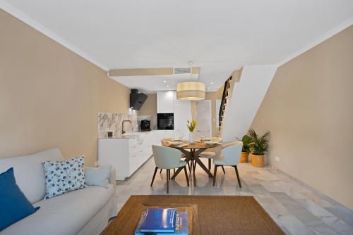 Foto Townhouse in Heart of Calahonda 1