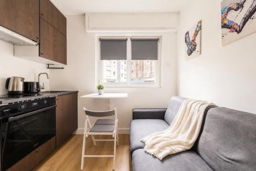 Elegant Wagram Studio near Arc de Triomphe