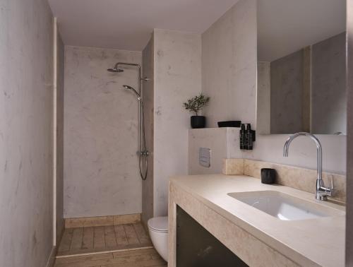 Civitel Attik Rooms & Suites