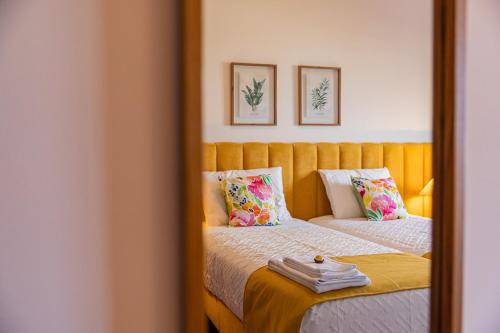 Ponta Delgada City Retreat