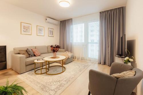 BNB FlyStay Balcony Retreat