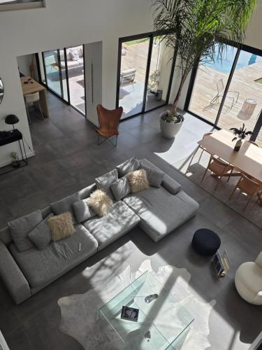 VILLA CAMARINES CAP D AGDE 50 M DES PLAGES DE ROCHELONGUE-Piscine privée
